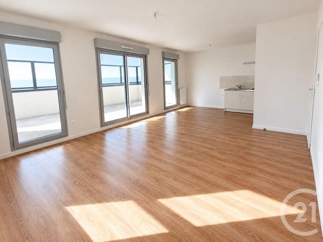 Appartement F3 à vendre - 3 pièces - 69.47 m2 - CHARTRES - 28 - CENTRE - Century 21 Maitrejean Immobilier