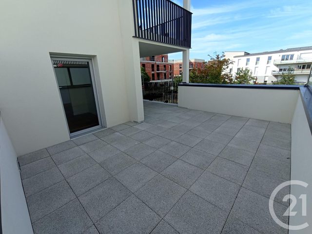 Appartement F4 à vendre - 4 pièces - 85.6 m2 - CHARTRES - 28 - CENTRE - Century 21 Maitrejean Immobilier