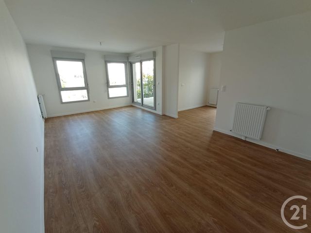 Appartement F4 à vendre - 4 pièces - 85.6 m2 - CHARTRES - 28 - CENTRE - Century 21 Maitrejean Immobilier