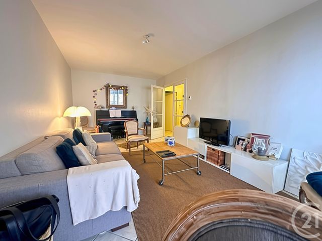 Appartement F3 à louer - 3 pièces - 59.76 m2 - CHARTRES - 28 - CENTRE - Century 21 Maitrejean Immobilier