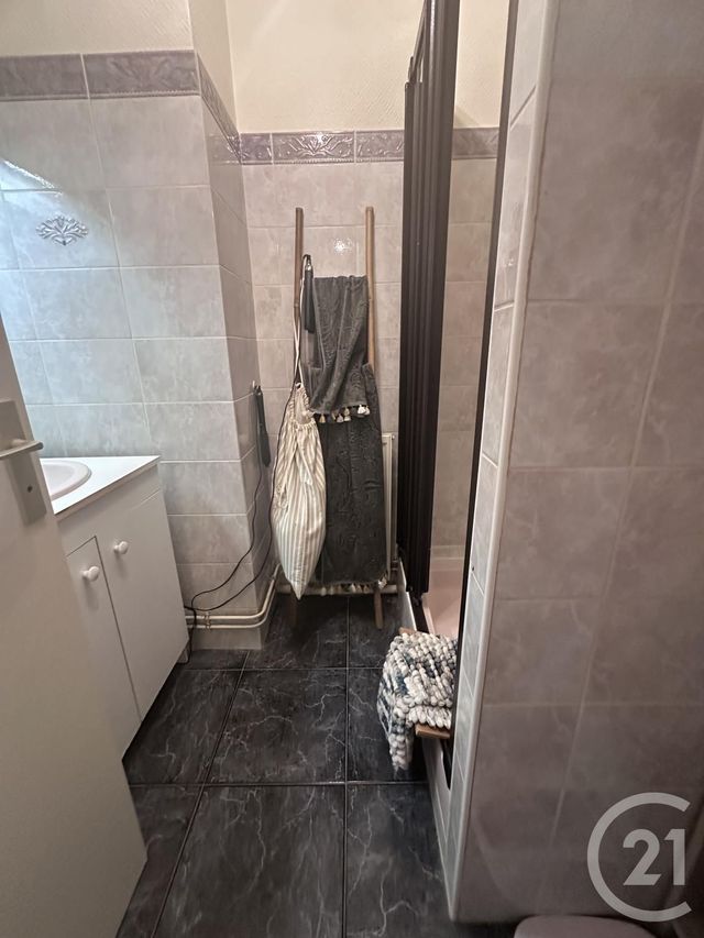 Appartement F3 à louer - 3 pièces - 59.76 m2 - CHARTRES - 28 - CENTRE - Century 21 Maitrejean Immobilier