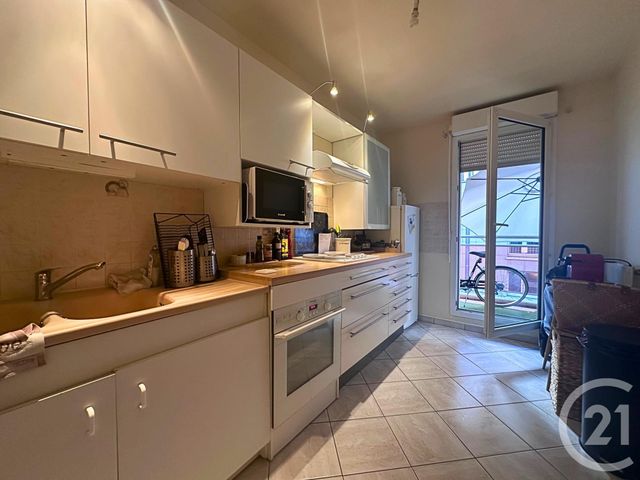 Appartement F3 à louer - 3 pièces - 59.76 m2 - CHARTRES - 28 - CENTRE - Century 21 Maitrejean Immobilier