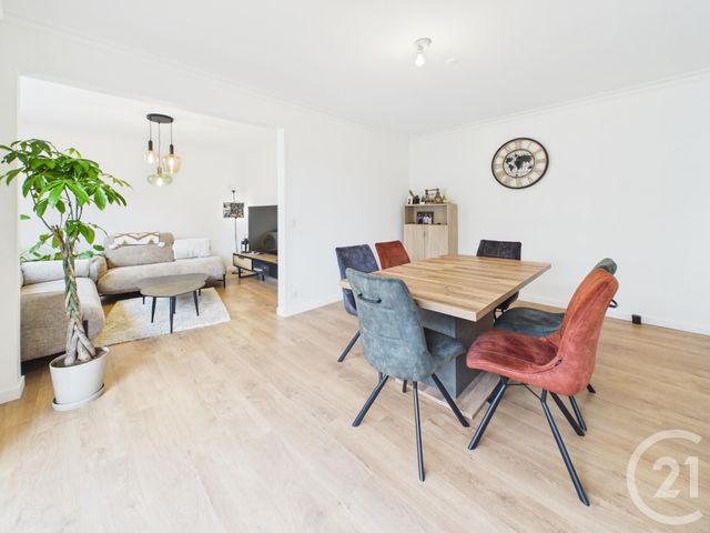 Appartement F3 bis à vendre - 4 pièces - 77.45 m2 - CHARTRES - 28 - CENTRE - Century 21 Maitrejean Immobilier