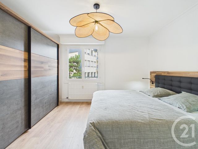 Appartement F3 bis à vendre - 4 pièces - 77.45 m2 - CHARTRES - 28 - CENTRE - Century 21 Maitrejean Immobilier