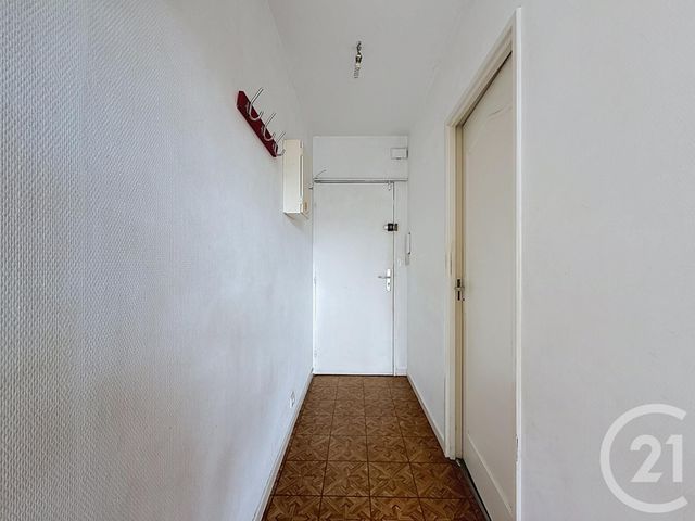 Appartement T2 à vendre - 2 pièces - 37.5 m2 - CHARTRES - 28 - CENTRE - Century 21 Maitrejean Immobilier