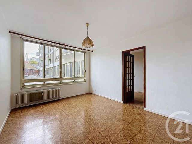 Appartement T2 à vendre - 2 pièces - 37.5 m2 - CHARTRES - 28 - CENTRE - Century 21 Maitrejean Immobilier