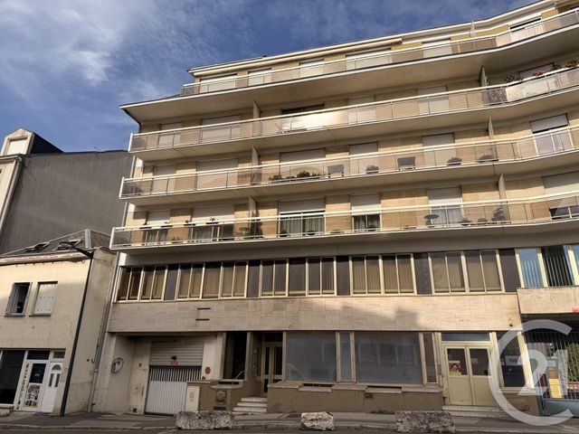 Appartement T2 à vendre - 2 pièces - 37.5 m2 - CHARTRES - 28 - CENTRE - Century 21 Maitrejean Immobilier