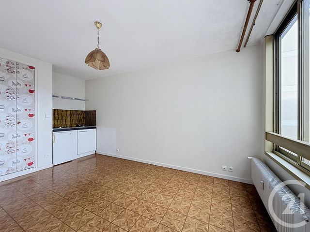 Appartement T2 à vendre - 2 pièces - 37.5 m2 - CHARTRES - 28 - CENTRE - Century 21 Maitrejean Immobilier