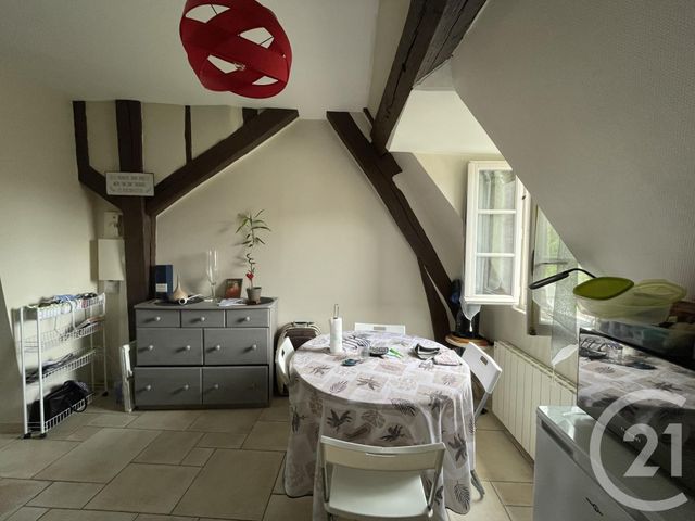 Appartement F2 à vendre - 2 pièces - 41.5 m2 - CHARTRES - 28 - CENTRE - Century 21 Maitrejean Immobilier