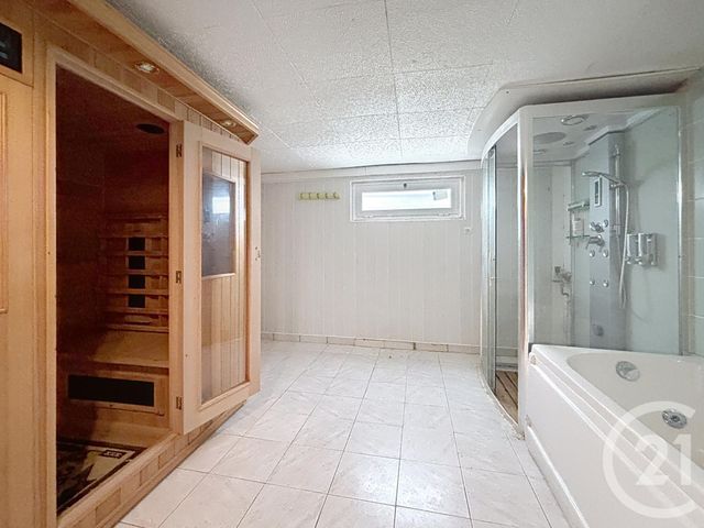 maison à vendre - 5 pièces - 165.0 m2 - CHARTRES - 28 - CENTRE - Century 21 Maitrejean Immobilier