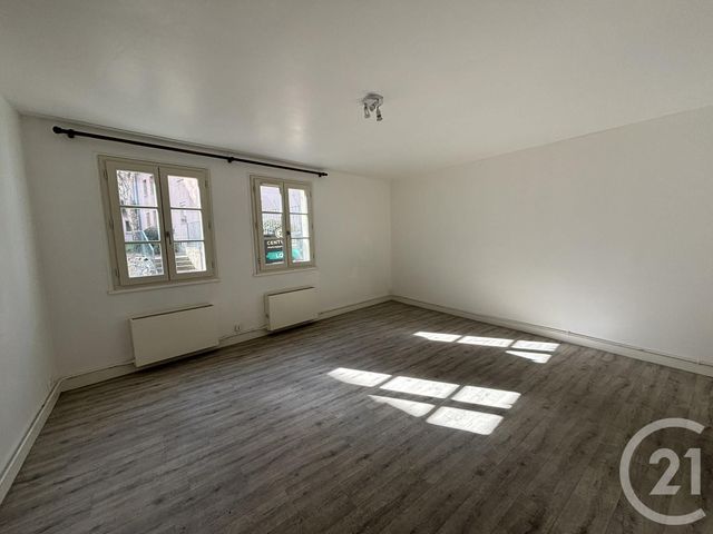Appartement F1 à louer - 1 pièce - 35.26 m2 - CHARTRES - 28 - CENTRE - Century 21 Maitrejean Immobilier