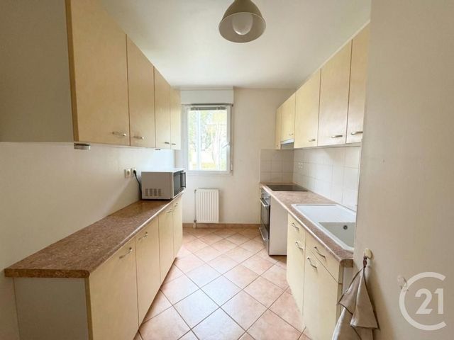 Appartement F4 à louer - 4 pièces - 103.0 m2 - CHARTRES - 28 - CENTRE - Century 21 Maitrejean Immobilier