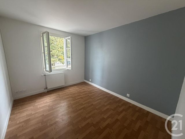 Appartement F3 à vendre - 3 pièces - 65.0 m2 - CHARTRES - 28 - CENTRE - Century 21 Maitrejean Immobilier