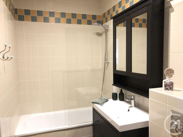 Appartement F3 à louer - 3 pièces - 64.58 m2 - CHARTRES - 28 - CENTRE - Century 21 Maitrejean Immobilier