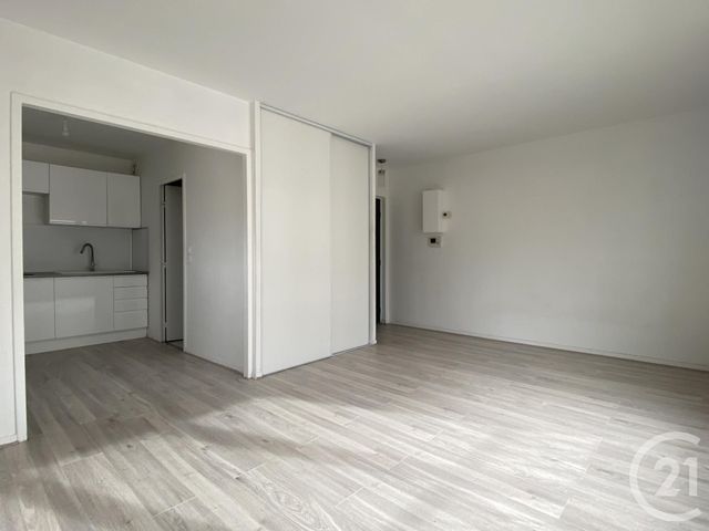 Appartement Studio à vendre - 1 pièce - 30.14 m2 - CHARTRES - 28 - CENTRE - Century 21 Maitrejean Immobilier