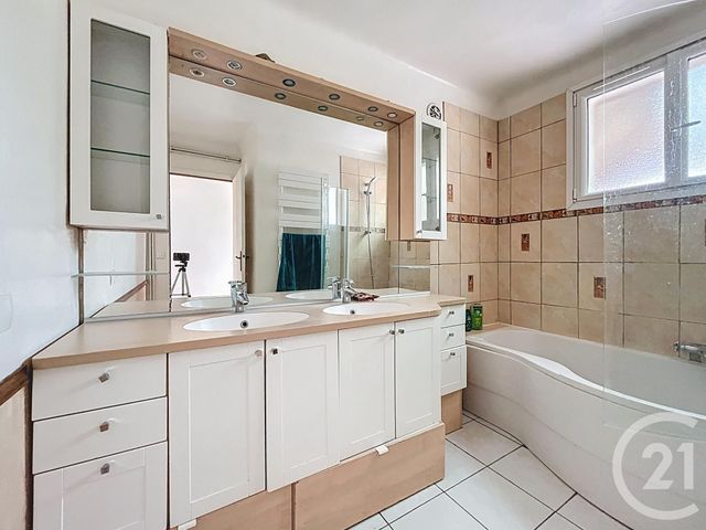 maison à vendre - 7 pièces - 185.0 m2 - CHARTRES - 28 - CENTRE - Century 21 Maitrejean Immobilier