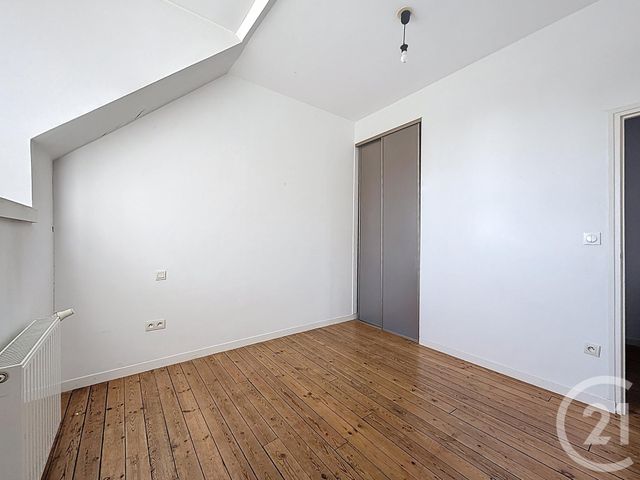 Appartement Triplex à vendre - 4 pièces - 103.89 m2 - CHARTRES - 28 - CENTRE - Century 21 Maitrejean Immobilier