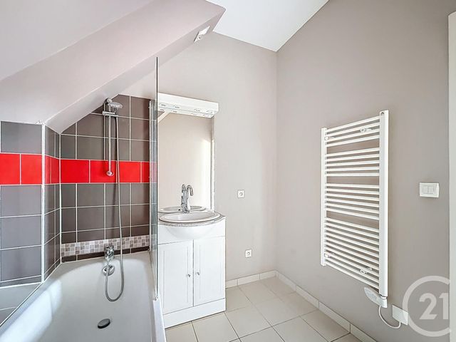 Appartement Triplex à vendre - 4 pièces - 103.89 m2 - CHARTRES - 28 - CENTRE - Century 21 Maitrejean Immobilier