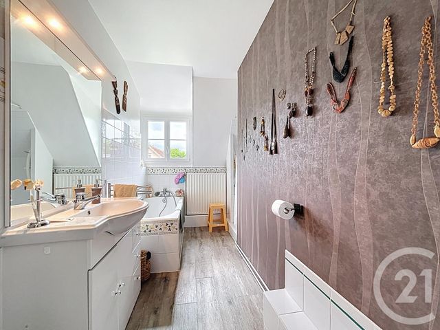 Afficher la photo en grand maison à vendre - 7 pièces - 195.0 m2 - CHARTRES - 28 - CENTRE - Century 21 Maitrejean Immobilier